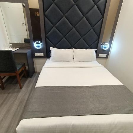 Hotel Classio Andheri - Near Dn Nagar Metro Station Mumbai Eksteriør bilde