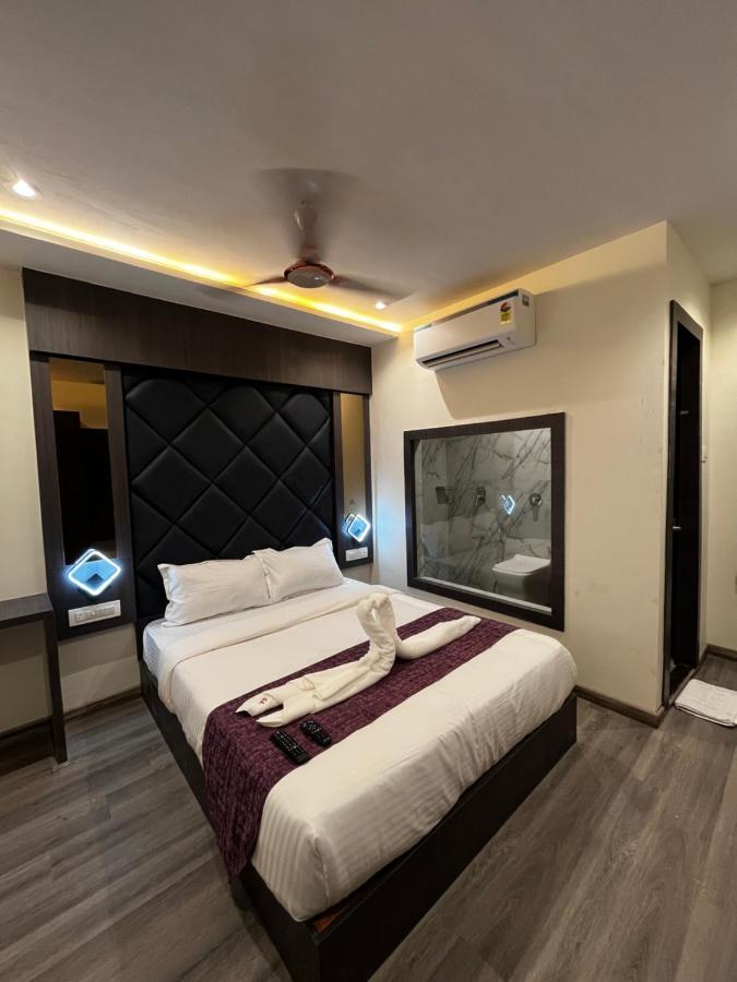 Hotel Classio Andheri - Near Dn Nagar Metro Station Mumbai Eksteriør bilde